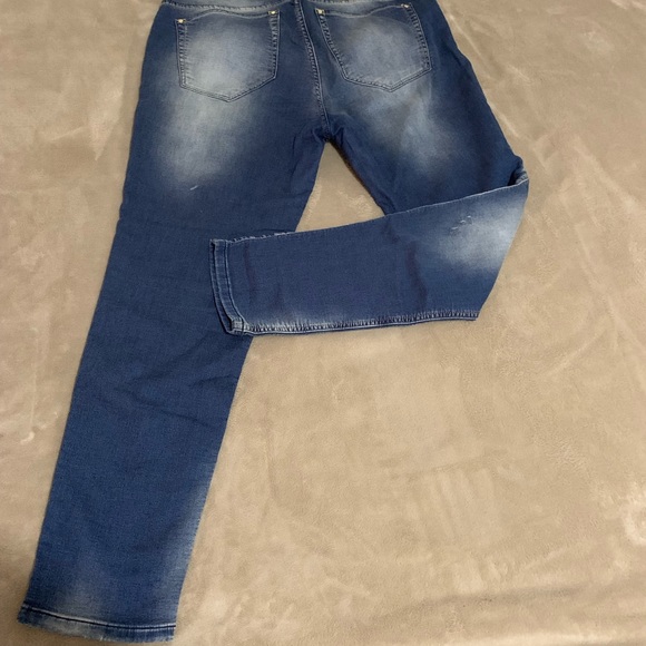 Pants size 9. - Picture 5 of 7